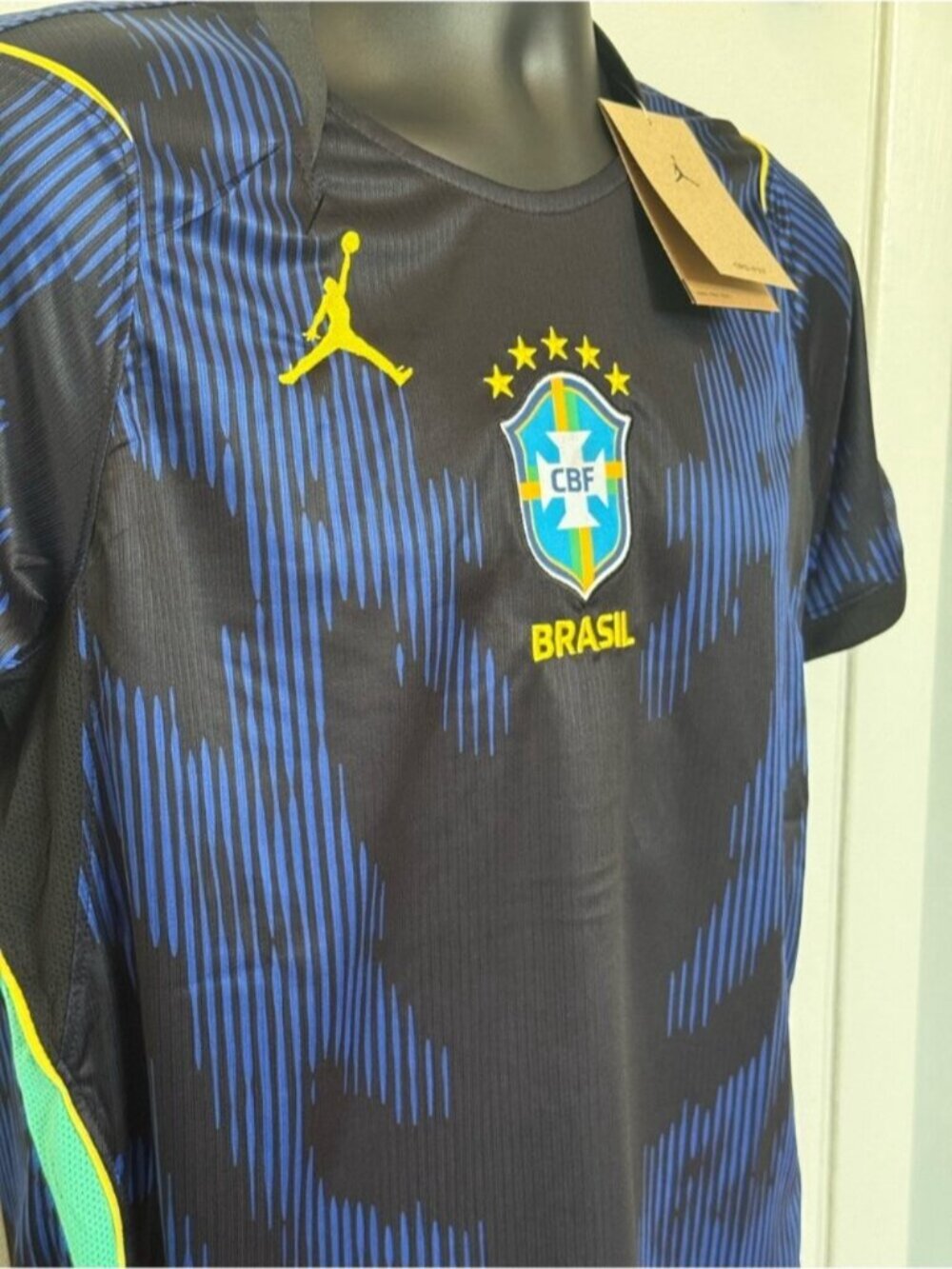 2026 Brazil World Cup Away Jersey - Picture 2 of 3